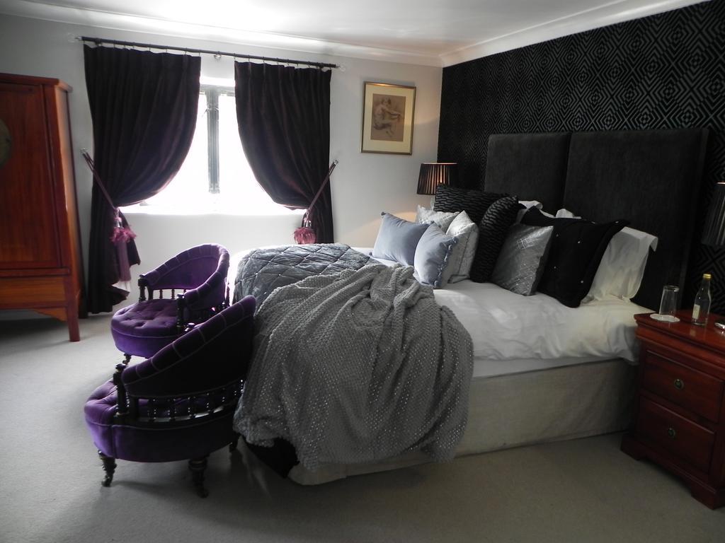 Bath Lodge Castle 伍尔弗顿 客房 照片