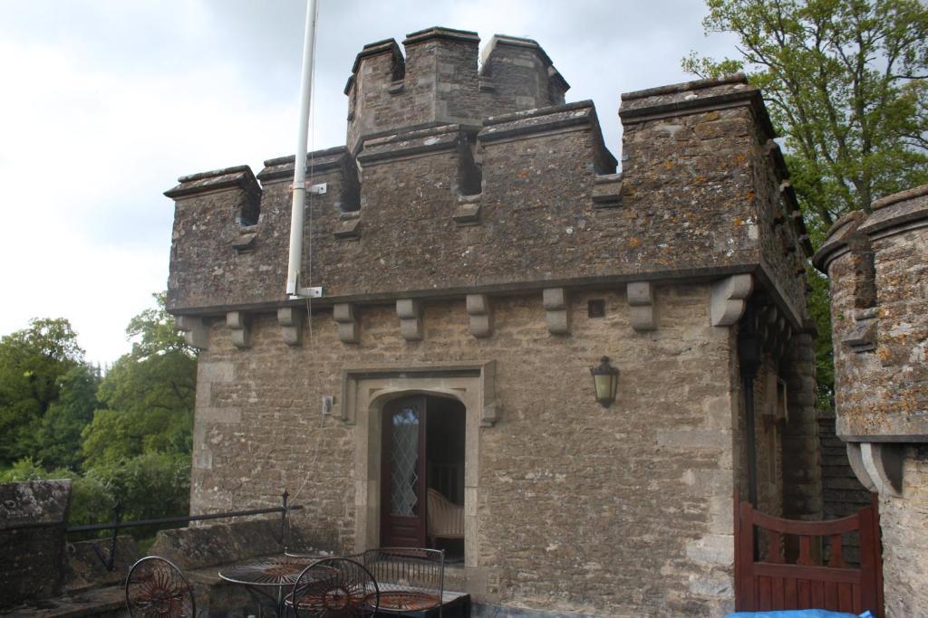 Bath Lodge Castle 伍尔弗顿 客房 照片